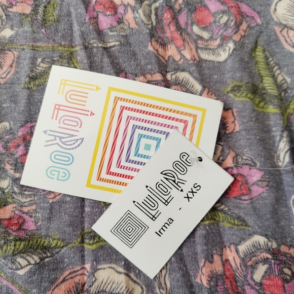 NWT LulaRoe Irma Floral Tunic Top Short Sleeve XXS - Picture 4 of 7